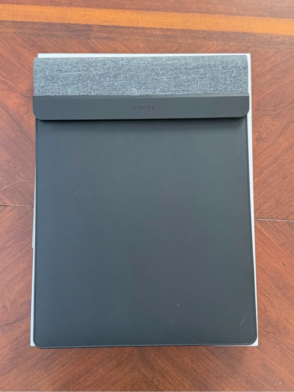 Nexa Gray Laptop Sleeve with Wireless Charging